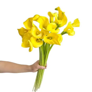 CALLA LILLY MINI YELLOW Bouquet - bloombybunches.ca